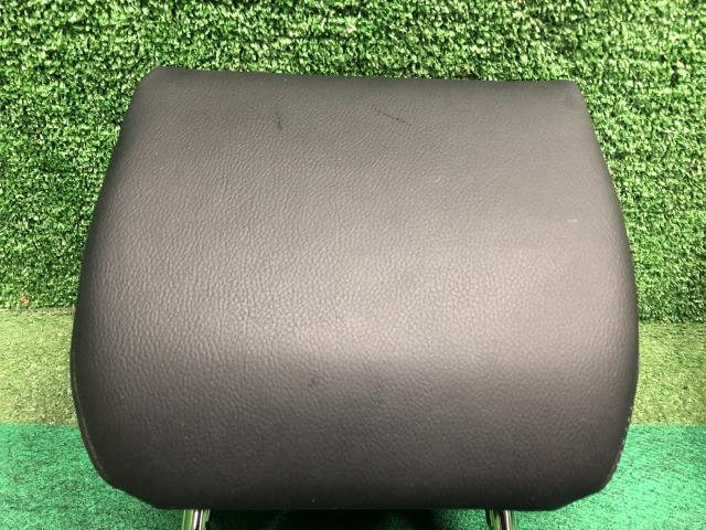 【中古】ＣＲ－Ｖ ヘッドレスト 81140-TNC-J51ZB