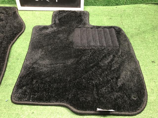 【中古】ＣＲ－Ｖ フロアマット