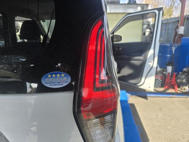 【中古】デイズ 5AA-B47W 右テールランプ 26550-7ME0A