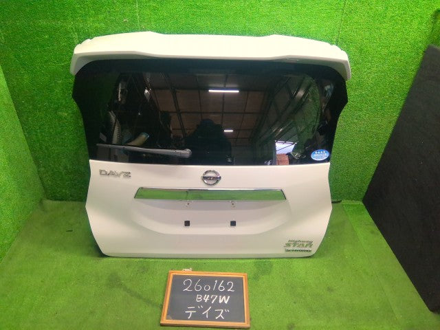 【中古】デイズ 5AA-B47W バックドアＡＳＳＹ 90100-7MA1J