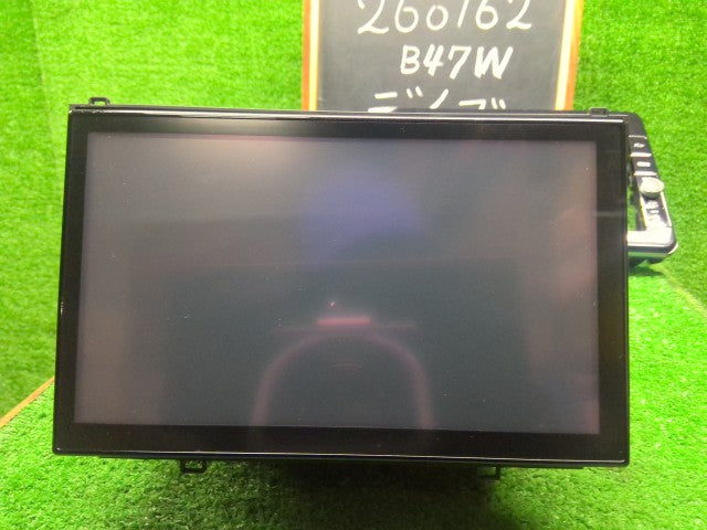 【中古】デイズ 5AA-B47W カーナビゲーション QBB