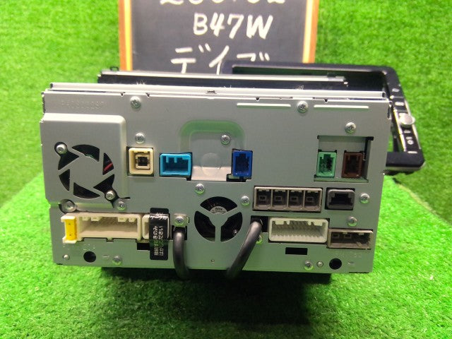 【中古】デイズ 5AA-B47W カーナビゲーション QBB
