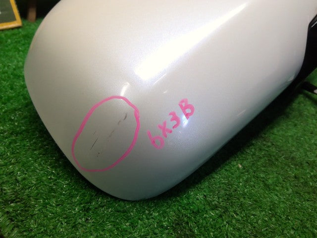 【中古】ハリアー DAA-MHU38W 右サイドミラー 87910-48201-A3