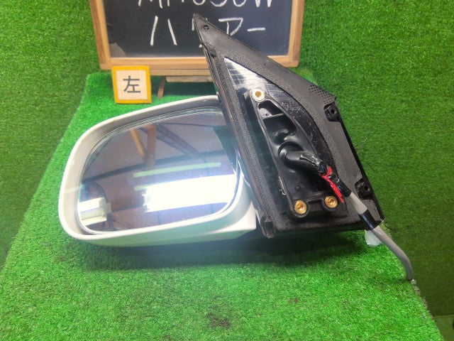 【中古】ハリアー DAA-MHU38W 左サイドミラー 87940-48201-A3