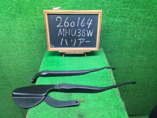 【中古】ハリアー DAA-MHU38W フロント ワイパーアーム