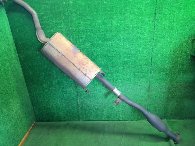 【中古】ハリアー DAA-MHU38W エキゾーストセンターマフラー 17420-20390