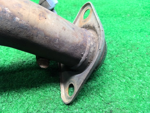 【中古】ハリアー DAA-MHU38W エキゾーストセンターマフラー 17420-20390