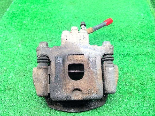 【中古】ハリアー DAA-MHU38W 右Ｒキャリパー 47830-48050