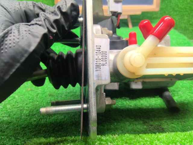 【中古】ハリアー DAA-MHU38W ブレーキマスターＡＳＳＹ 47201-48180