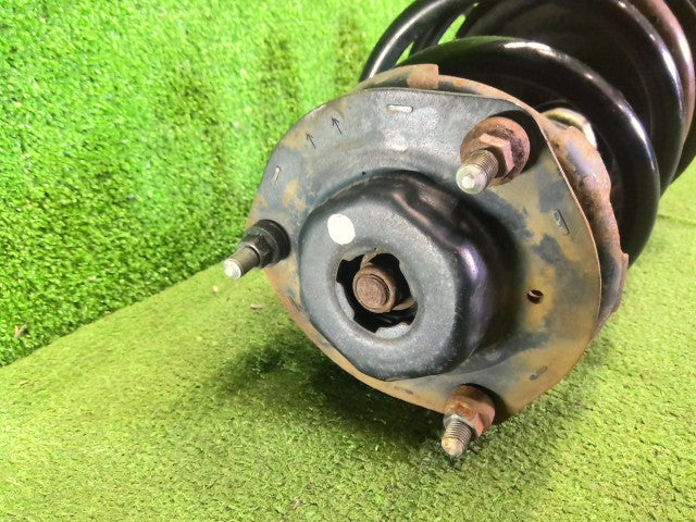 【中古】ハリアー DAA-MHU38W 右 フロント