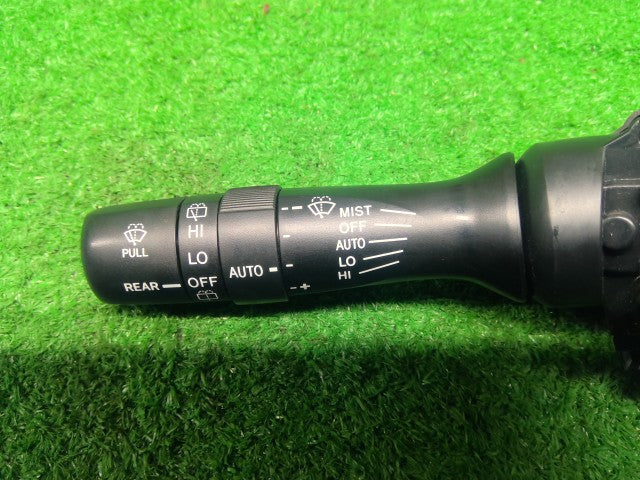 【中古】ハリアー DAA-MHU38W ワイパースイッチ 84652-48090
