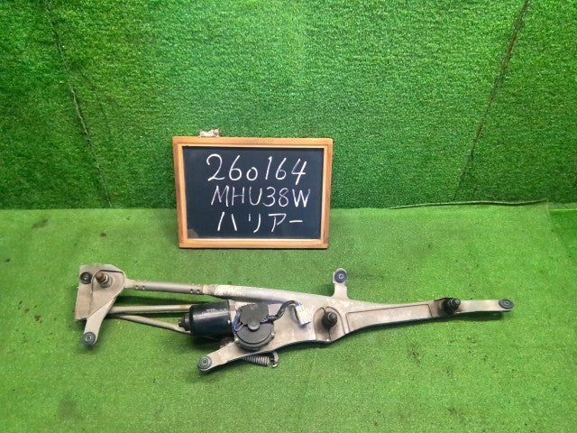 【中古】ハリアー DAA-MHU38W フロント ワイパーモーター