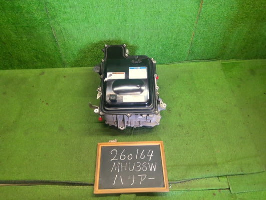 【中古】ハリアー DAA-MHU38W ＨＶ ハイブリッド