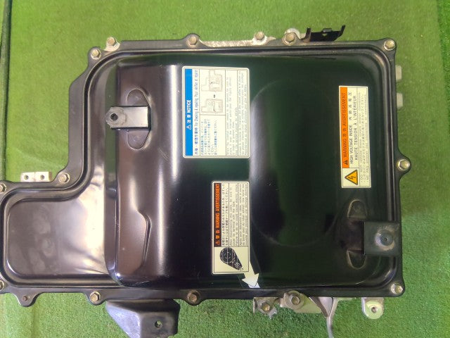 【中古】ハリアー DAA-MHU38W ＨＶ ハイブリッド
