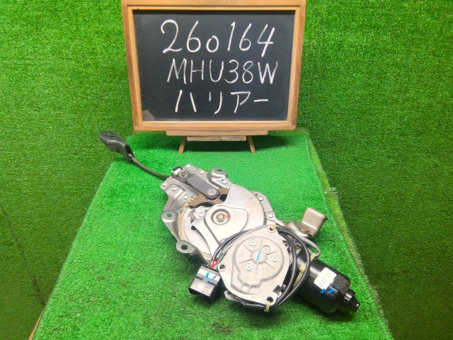【中古】ハリアー DAA-MHU38W パワートランク・バックドアモーター 68910-48014