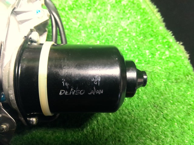 【中古】ハリアー DAA-MHU38W パワートランク・バックドアモーター 68910-48014