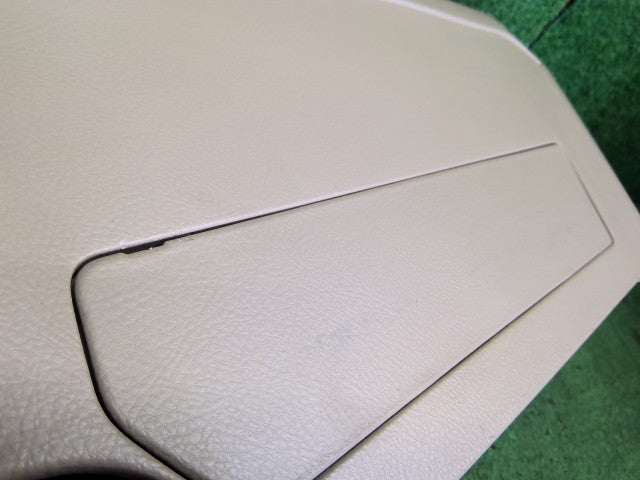 【中古】ハリアー DAA-MHU38W コンソールボックス 58810-48390-A0