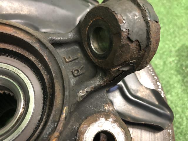 【中古】コペン DBA-LA400K 右フロントナックルハブＡＳＳＹ 43211-B2120-