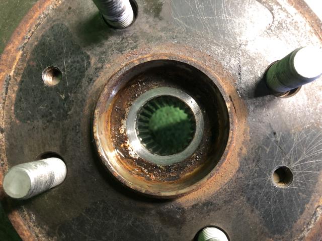 【中古】コペン DBA-LA400K 左フロントナックルハブＡＳＳＹ 43212-B2120