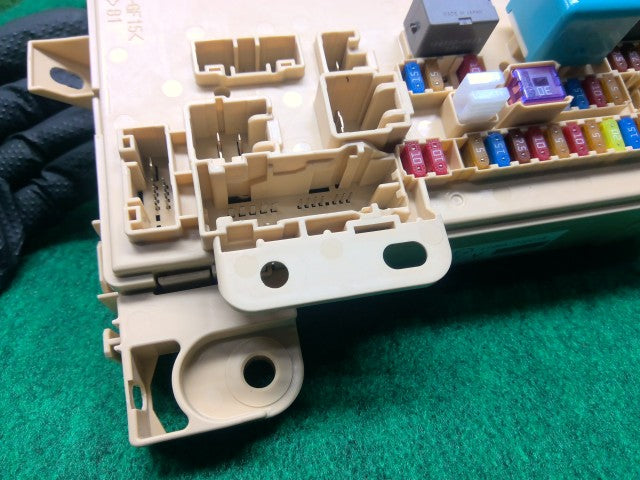 【中古】コペン DBA-LA400K ヒューズボックス 82600-B2430-
