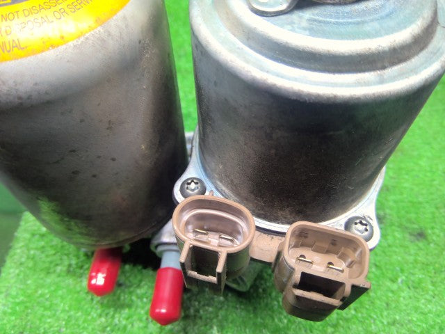 【中古】アクア DAA-NHP10 ＡＢＳアクチュエーター 47070-52020