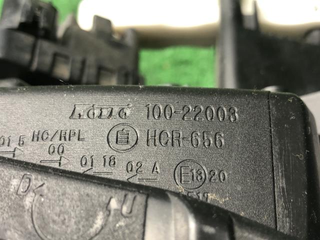 アクティ EBD-HA9 右ヘッドランプＡＳＳＹ 33100-TP8-J02 自社品番260175 NH578