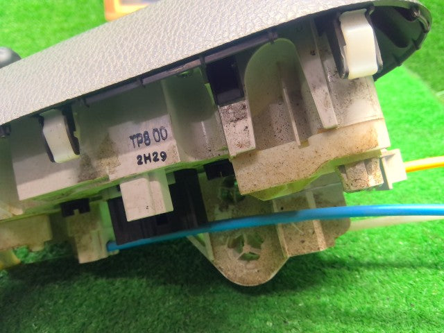 アクティ EBD-HA9 ＡＣ エアコン スイッチパネル 79510-TP8-003ZA 自社品番260175 NH578
