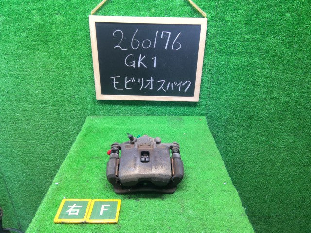 【中古】モビリオスパイク LA-GK1 右フロントキャリパー 45018-SCC-000