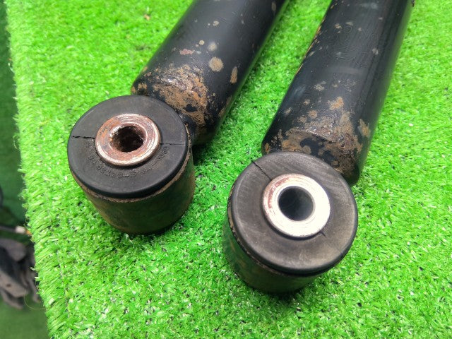 【中古】モビリオスパイク LA-GK1 リアショック アブソーバーセット