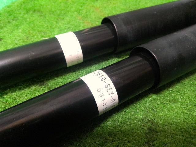 【中古】モビリオスパイク LA-GK1 リアショック アブソーバーセット