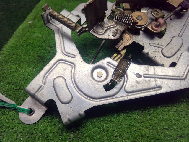 【中古】モビリオスパイク LA-GK1 右リアドアロックソレノイド 72622-SEY-003