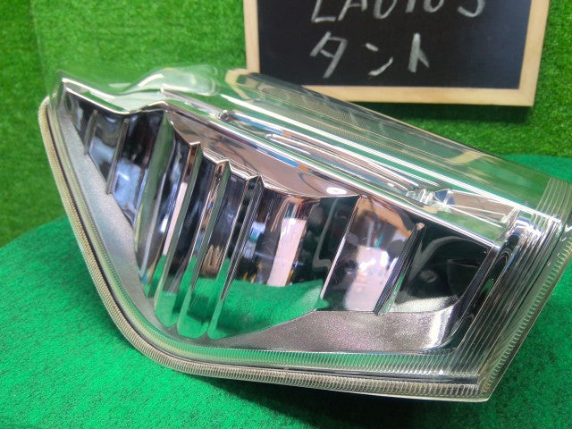【中古】タント DBA-LA610S 左テールランプ 81560-B2580-