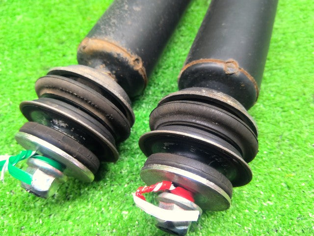 【中古】タント DBA-LA610S リアストラット アブソーバー