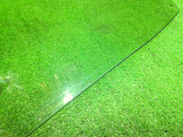 【中古】ポルテ DBA-NCP145 右フロントドアガラス 68101-52080