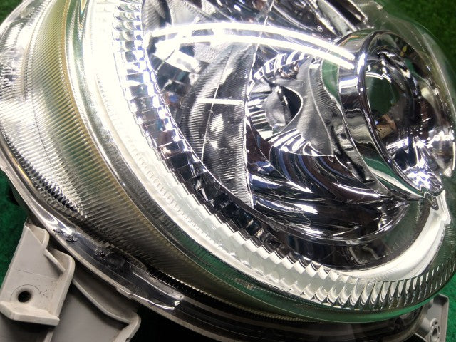 【中古】ミラココア DBA-L675S 左ヘッドランプＡＳＳＹ 81150-B2860