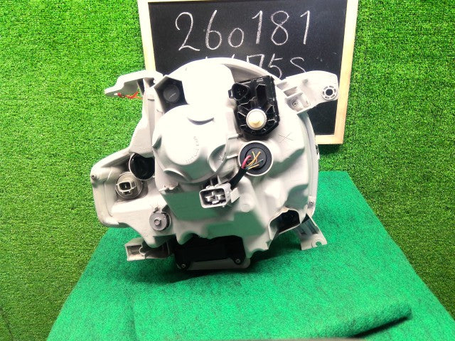 【中古】ミラココア DBA-L675S 左ヘッドランプＡＳＳＹ 81150-B2860