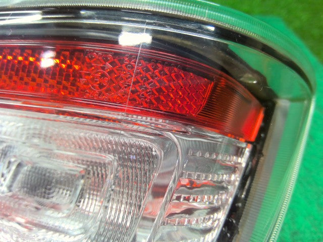 ハイゼット 右テールランプ 3BD-S331V 81551-B5080-