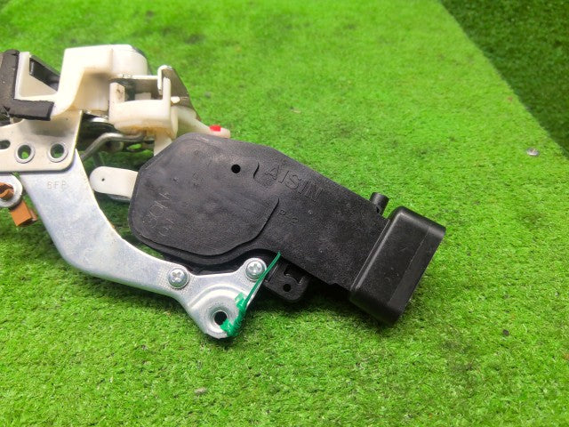 ハイゼット 右Ｆドアロックソレノイド 3BD-S331V 69303-B5020-
