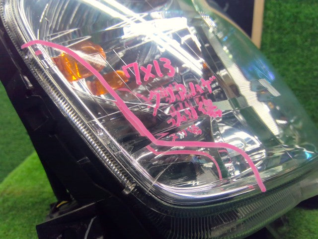 【中古】ｅＫワゴン DBA-H82W 右ヘッドランプＡＳＳＹ 8301A602