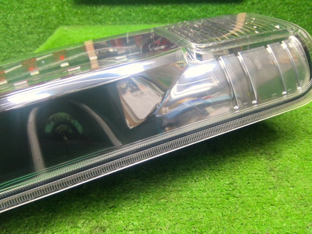 【中古】ｅＫワゴン DBA-H82W 左テールランプ 8331A047