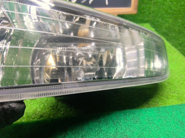 【中古】アルファード CBA-ANH10W 左フォグランプ 81221-58031