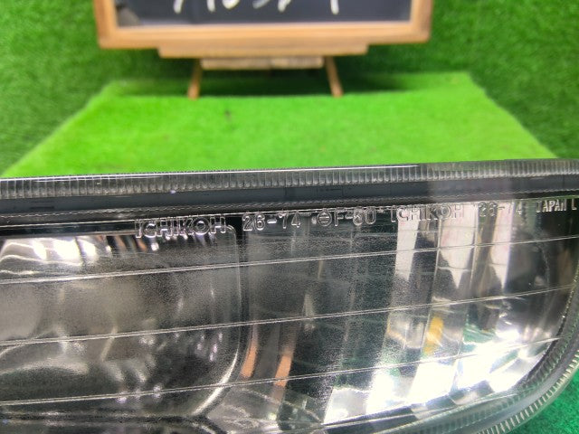 【中古】アルファード CBA-ANH10W 左フォグランプ 81221-58031