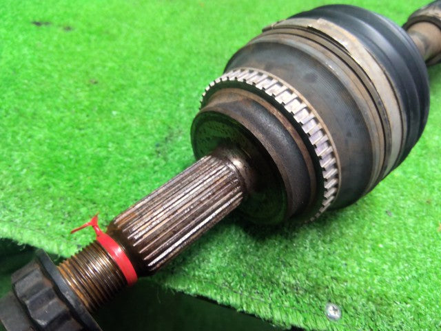【中古】アルファード CBA-ANH10W 左フロントドライブシャフト 43420-28030