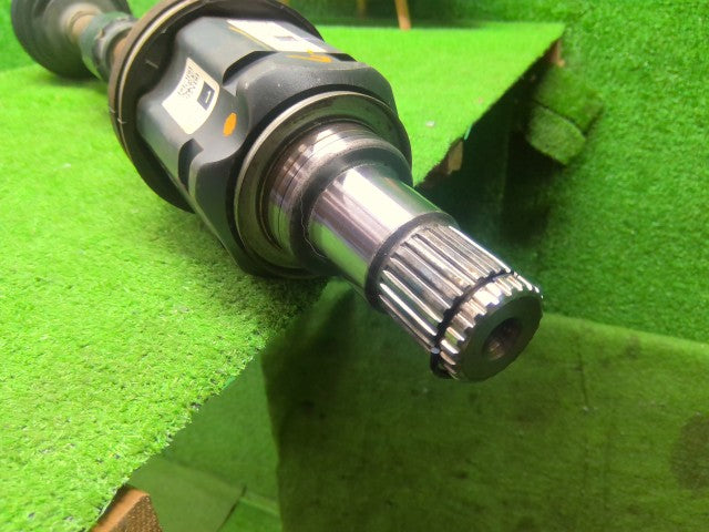 【中古】アルファード CBA-ANH10W 左フロントドライブシャフト 43420-28030