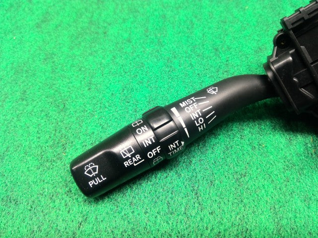 【中古】アルファード CBA-ANH10W ワイパースイッチ 84652-2G410