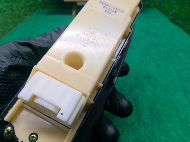 【中古】アルファード CBA-ANH10W パワーウインドウスイッチ 84040-58010