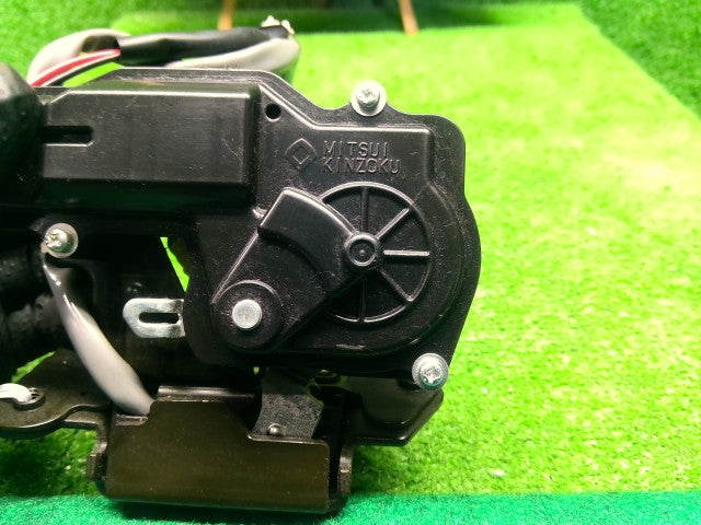 【中古】アルファード CBA-ANH10W トランク・バックドアロックソレノイド 69350-58020