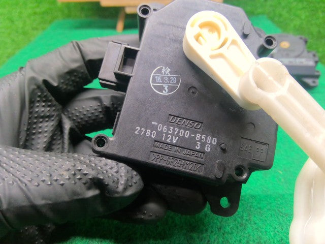 【中古】アルファード CBA-ANH10W サーボモーター 3点セットＡＣヒーター系