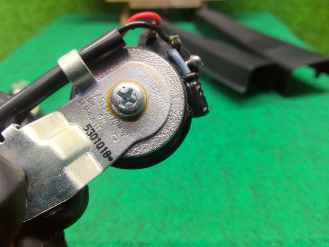 【中古】アルファード CBA-ANH10W 左右ツイーター トリムセット