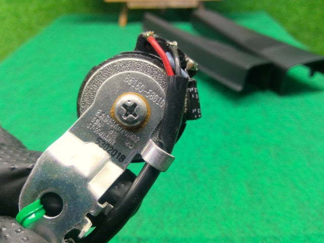 【中古】アルファード CBA-ANH10W 左右ツイーター トリムセット